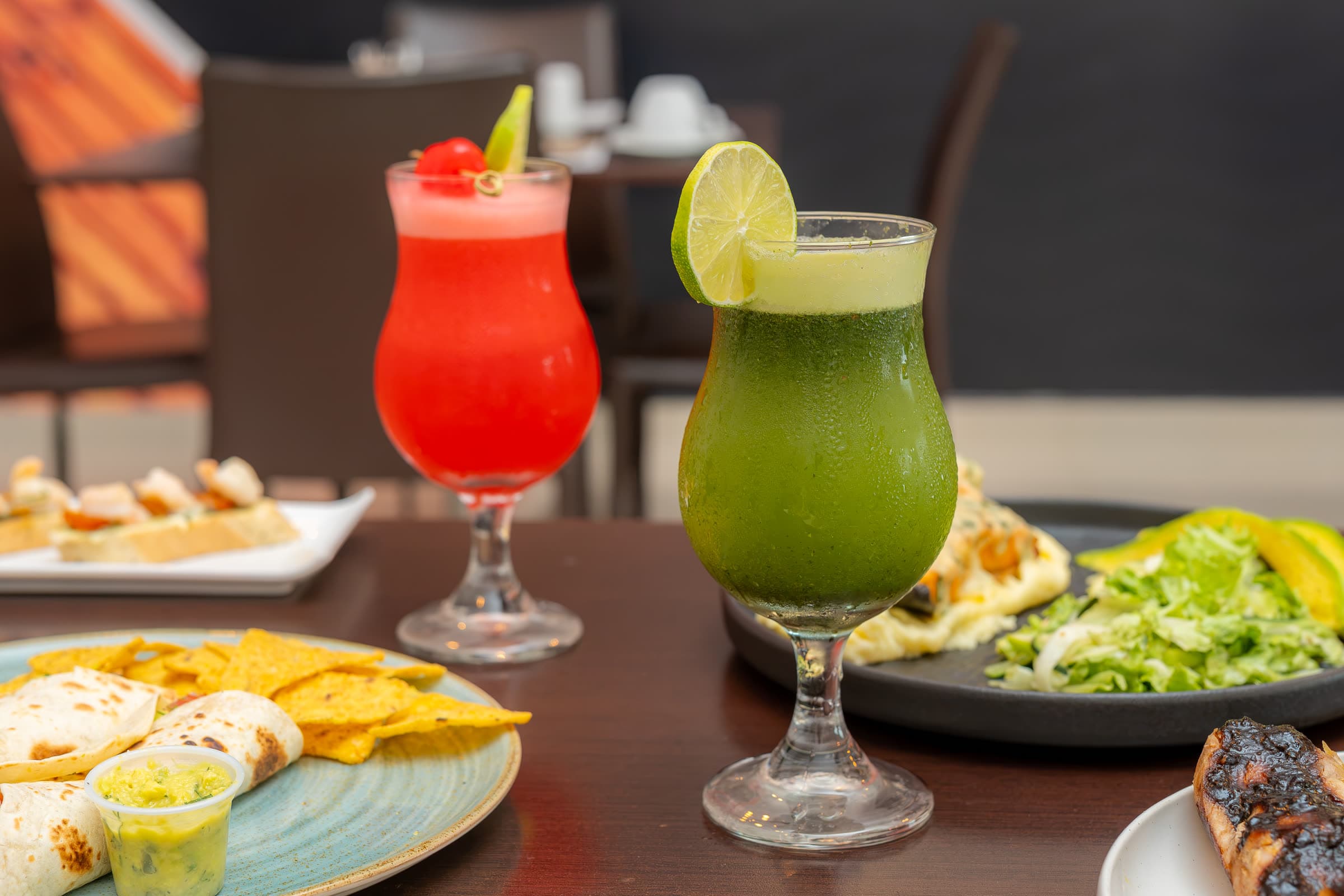 Platos y bebidas servidos en La Oliva